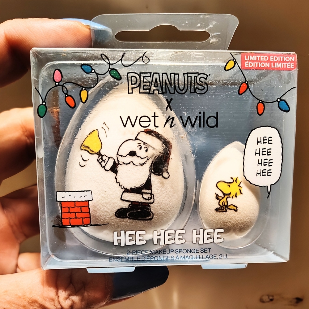 WET N WILD LTD HOLIDAY ED SNOOPY SANTA/TWEETY BEAUTY BLENDERS W/BONUS NIB